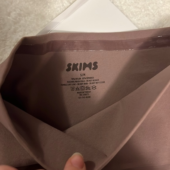 Skims core control thong - Picture 4 of 4